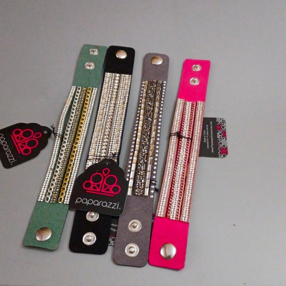 Lot of 4 snap bracelets, wristlets